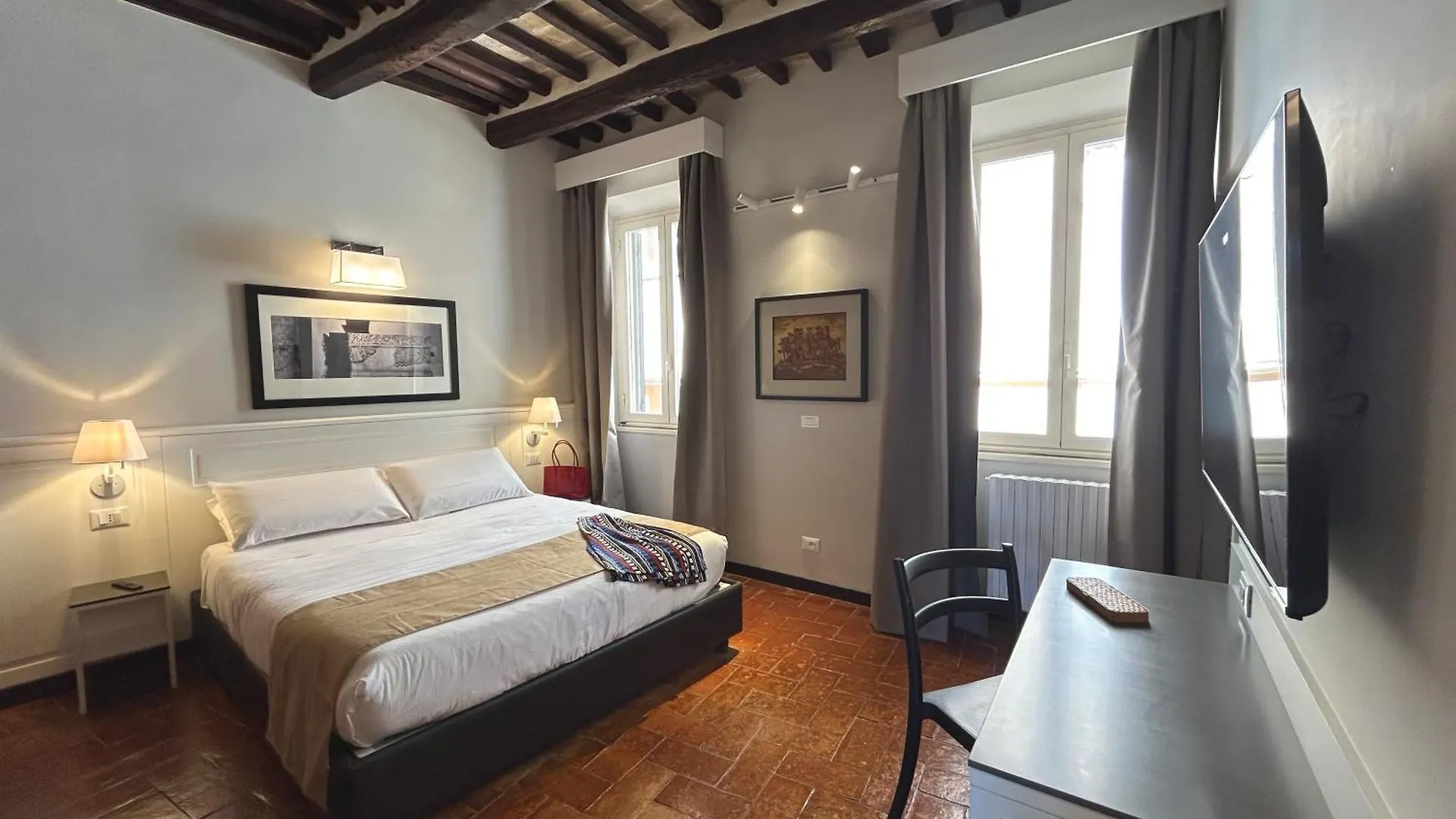 Aenea Inn Рим 3*,