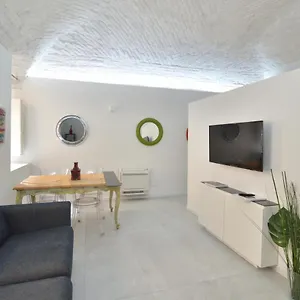 Eleganza Del Riccio , Parma Italia