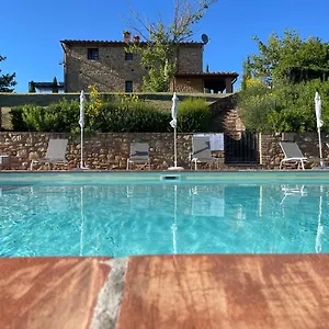 **** Village de vacances Castellare Di Tonda Italie